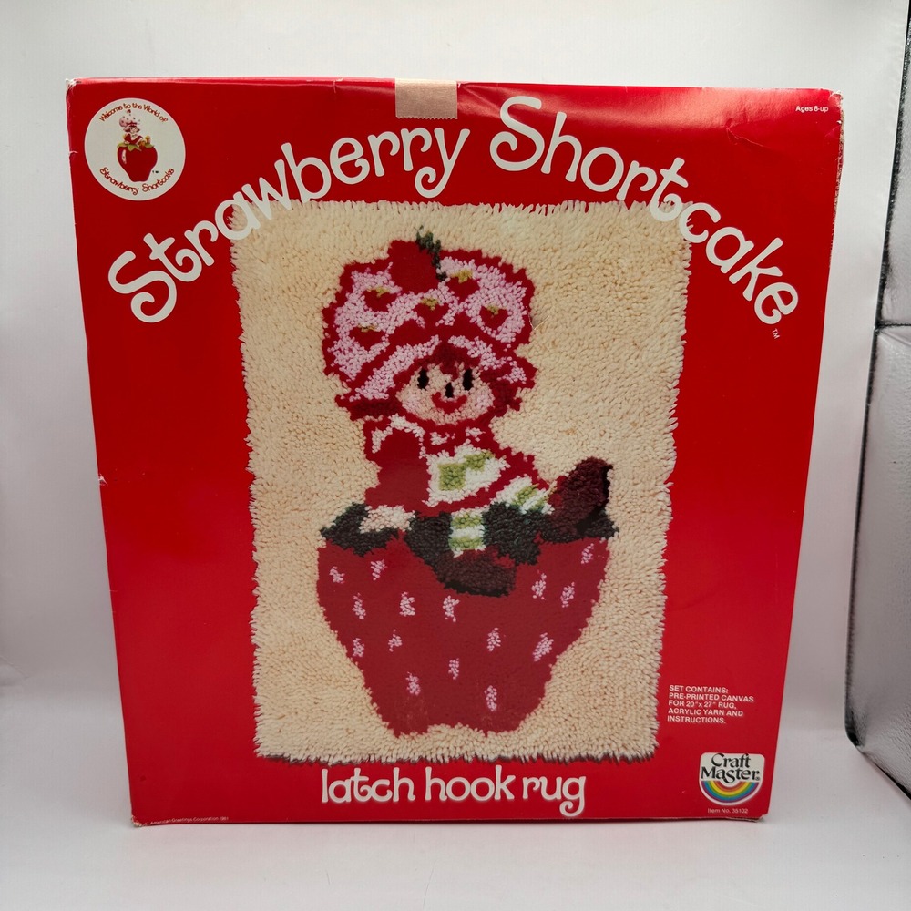 Craft Master Strawberry Shortcake Latch Hook Rug Kit Kids 20x27 Red Vintage 1981